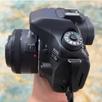 دوربین کنون 80D با لنز F1.35