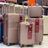 چمدان 7478چشمگیر جهیزیه عروس (چمدانسرای کسا اصفهان|کیف، کفش، کمربند|اصفهان, جویباره|دیوار