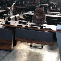 مبلمان اداری مدل پایه نقره ای طلایی|دفتر کار|کاشان, باهنر|دیوار