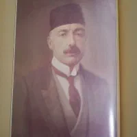 کتاب کمال هنر|کتاب و مجله تاریخی|شیراز, غدیر جنوبی|دیوار