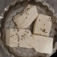 پنیر محلی گوسفندی درجه یک