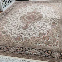 فرش ماشینی 12متری 700شانه در حد نو