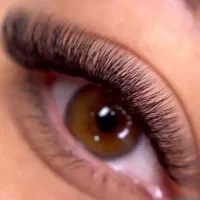 اکستنشن مژه ( کلاسیک،اسپایکی، والیوم)|خدمات آرایشگری و زیبایی|خمینی‌شهر, |دیوار