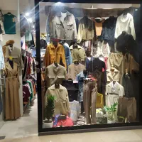 واگذاری مغازه پوشاک زنانه با تمامی اجناس و تجهیزات