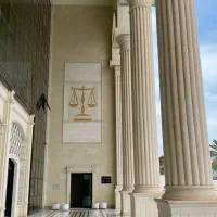 وکیل پایه یک دادگستری حقالوکاله ثابت درکلیه دعاوی