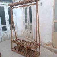 رگال چوبی لباس هشتی دو طبقه تاجدار|جاکفشی، کمد، دراور|اصفهان, قلعه طبره|دیوار