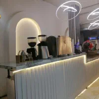 استخدام کمک باریستا خانم