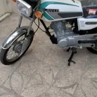 فروش موتور سیکلت. درحد نو