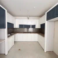 ۱۱۰متر با ۶۰متر حیاط اختصاصی_ لوکیشن عالی_ زیرفی