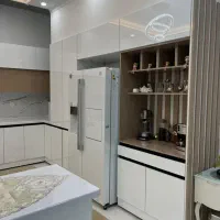 ساخت و تعمیر انواع کابینت ـ کمد دیواری و درب چوبی