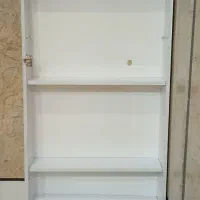 کمد با درب آیینه دار