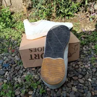 اصل ecco سالم فقط یک بار پوشیدم تمیز نشده کفش وروش