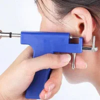 گوش سوراخ کردن