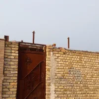 یک باب ساختمان نیمه کاره در رحمت آباد بزرگ