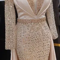 دعوت به همکاری فروشنده خانم