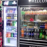 لوازم فست فود به فروش می‌رسد