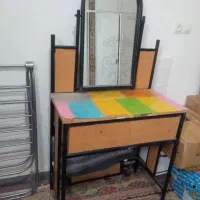 میز آرایشی