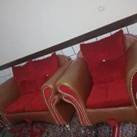 مبل چرم بدون پوسیدگی و دوعدد لوستر