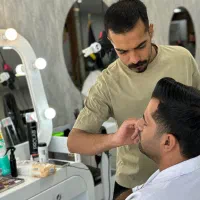 صندوق دار و منشی سالن زیبایی مردانه