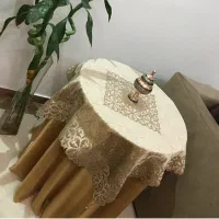 میز خاطره همراه رویه ی ساتن در حد نو