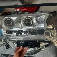 چراغ جلو لندکروز ۲۰۱۸