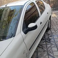 پژو 206صندوقدار|خودرو سواری و وانت|شیراز, شهرک گلستان|دیوار