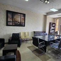 95مترسعادت آباد*اداری*دونبش تابلوخور(سرتاسرپنجره)