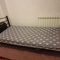 تخت فلزی تک نفره باتشک