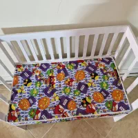 تخت کنار مادر همراه با تشک