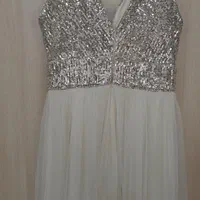 لباس مجلسی|لباس|بندر انزلی, بی بی حوریه|دیوار