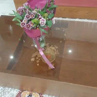 مبل راحتی با دو میز جلو مبلی و پاف ۷ نفره|مبلمان خانگی و میز عسلی|بندر انزلی, معلم|دیوار