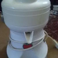 آب میوه گیر|آبمیوهگیر و آبمرکباتگیر|شیراز, لاله|دیوار