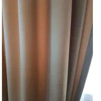 یک قواره دستک پرده مخمل گرم بالا