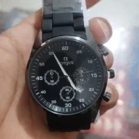 ساعت معاوضه میکنم.