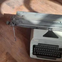 ماشین تایپ فارسی المپیا|کلکسیون اشیاء عتیقه|ری, سیزده آبان|دیوار