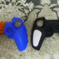 روکش دسته پی اس فایو تمیز و جدید و عرق گیر