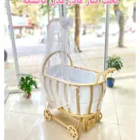 گهواره و نی نی لای لای