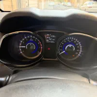 جک S5 سفید دنده‌ای مدل ۱۳۹۶