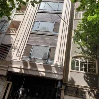 85-متر-کریمی-نوساز-لوکیشن-خوب