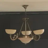 ۲ عدد لوستر ۶ شاخه و۳ شاخه