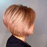 مدل برای کوتاهی و اصلاح صورت و ابروو همچنین وکس