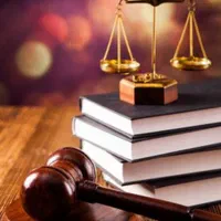 وکیل پایه یک دادگستری