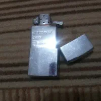 فندک بنزین زیپواصل امریکا|کلکسیون اشیاء عتیقه|سبزوار, فرهنگیان|دیوار