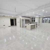 130 متر*سه خواب * کلید نخورده*عبدالعظیمی