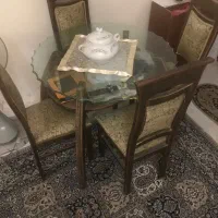 میزغذاخوری ۴ نفره در حد نو