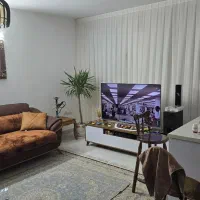 همخانه-خانم