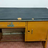 میز تحریر فلزی بزرگ و کوچک و تخت فرفوژه کودک|میز تحریر و کامپیوتر|خمینی‌شهر, |دیوار