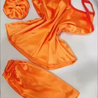 ست سه تیکه تاپ وشورتک وکش مو