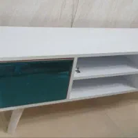 میز ال ای دی کاملا سالم و بدون خط و خش درحدنو