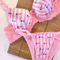 لباس زیر زنانه